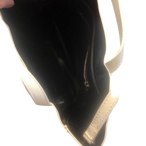 BALENCIAGA XS MINI TOTE IN WHITE - Picture 3 of 3